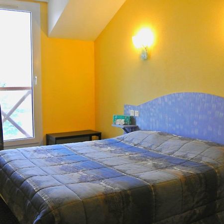 Logis Argonne Hotel Vouziers Экстерьер фото